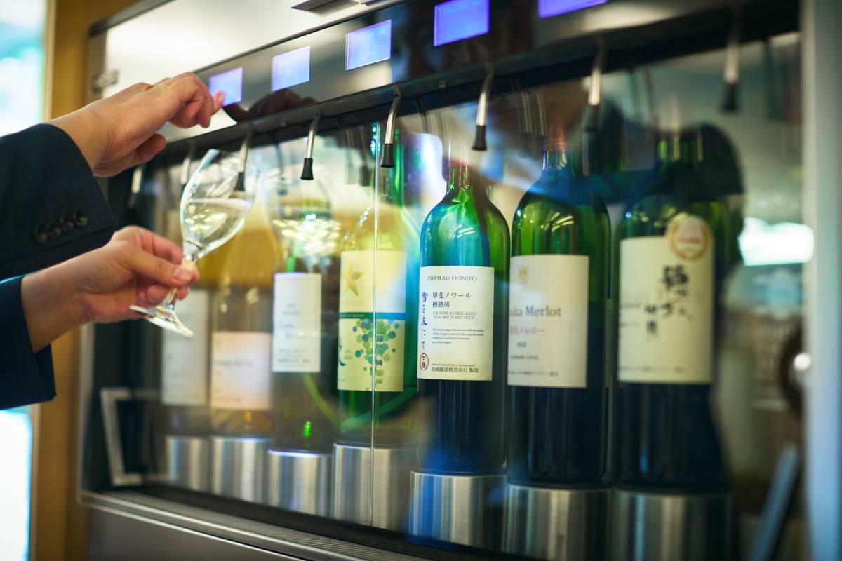 ワイン・サーバー